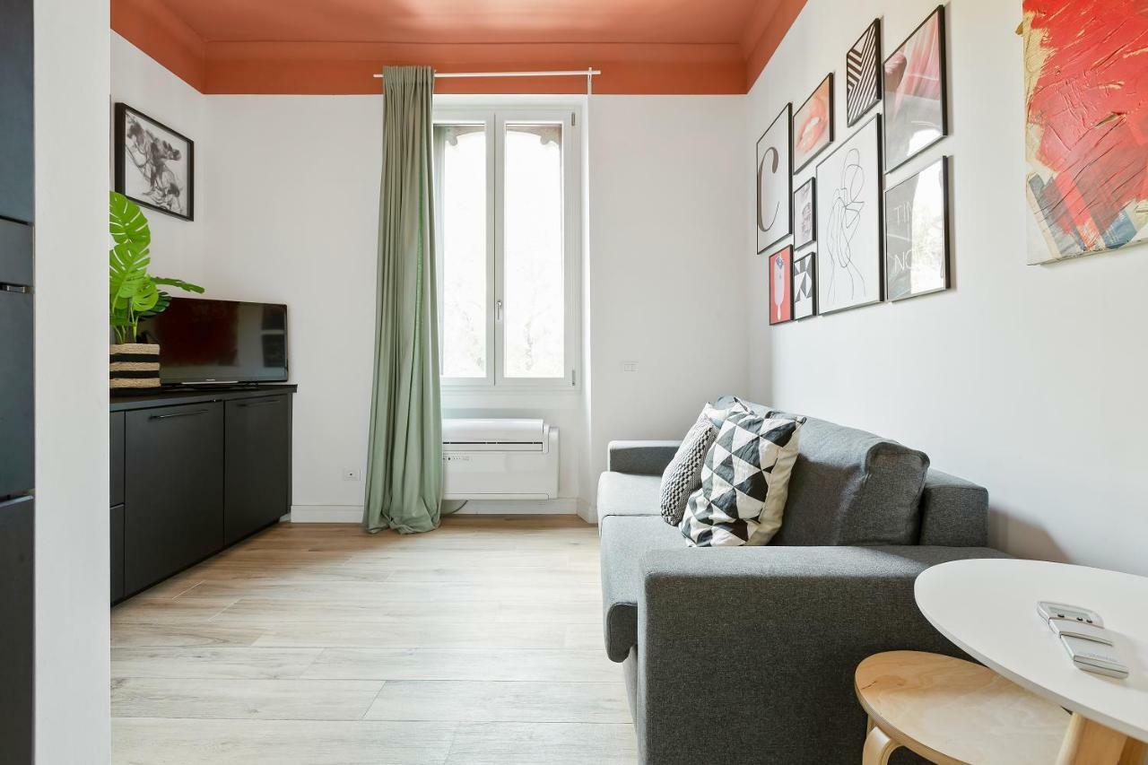 Modern And Cozy Apt In Porta Romana Milão Exterior foto